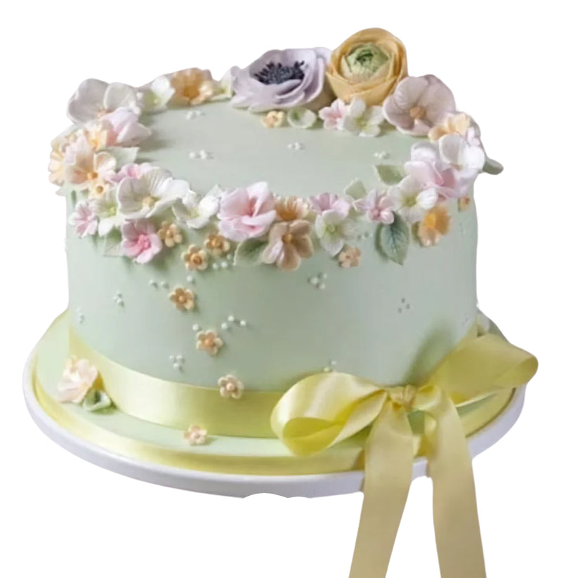 Tort coronita pastel. Tort aniversare. Tort clasic.