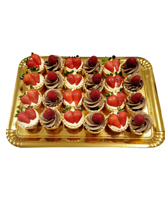 Platou minitarte fructe.Minitarte ciocolata